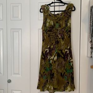Gorgeous pleated dress green purple and turquoise floral